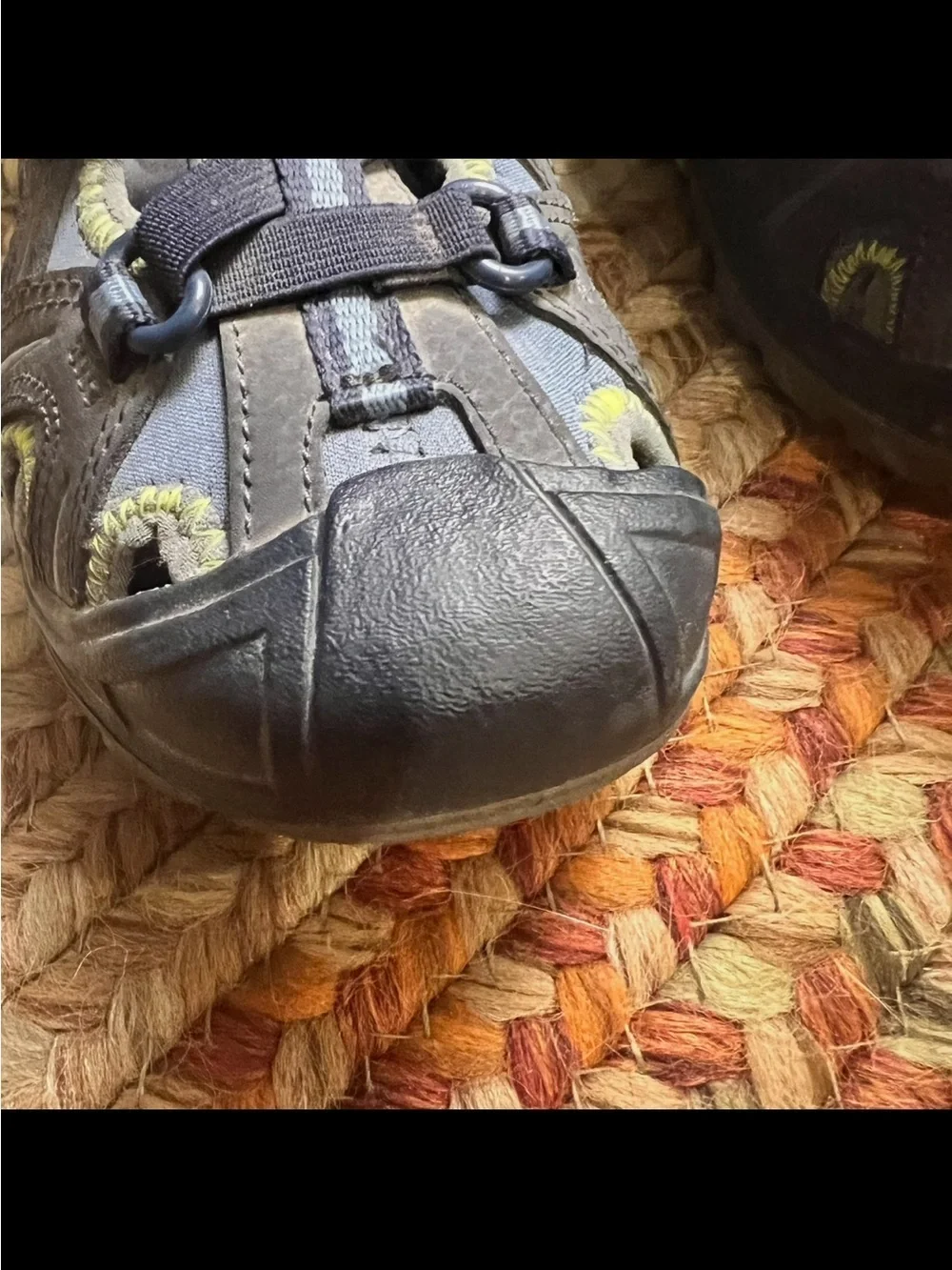 Merrell Kids Navy and Lime Green Hydro Hiker sandals size 2 youth